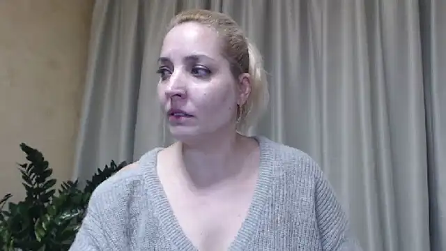Snapshot of sweetpussy chatting on March 19, 2025, 3:29 pm sweetpussy online show from March 19, 2025, 3:29 pm