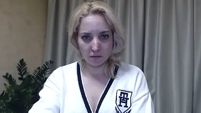 Snapshot of sweetpussy chatting on February 13, 2025, 8:34 pm sweetpussy online show from February 13, 2025, 8:34 pm