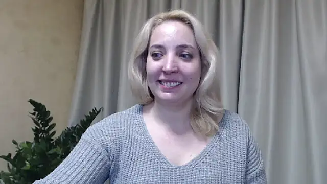 Snapshot of sweetpussy chatting on February 20, 2025, 5:30 pm sweetpussy online show from February 20, 2025, 5:30 pm