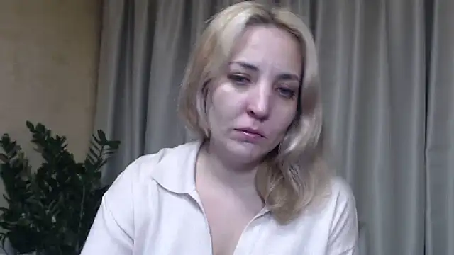 Snapshot of sweetpussy chatting on November 15, 2025, 3:05 pm sweetpussy online show from November 15, 2025, 3:05 pm