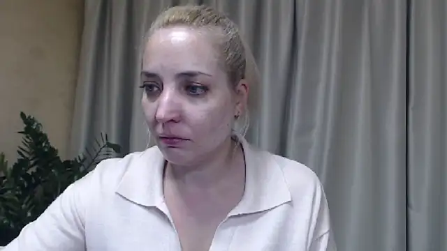 Snapshot of sweetpussy chatting on October 29, 2025, 3:55 pm sweetpussy online show from October 29, 2025, 3:55 pm