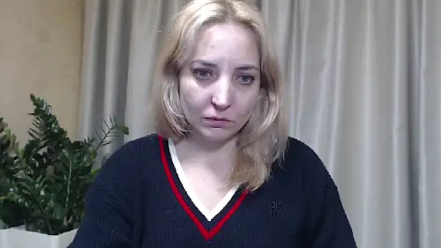 Snapshot of sweetpussy chatting on November 1, 2025, 12:43 pm sweetpussy online show from November 1, 2025, 12:43 pm