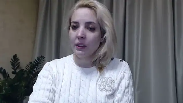 Snapshot of sweetpussy chatting on February 14, 2025, 2:44 pm sweetpussy online show from February 14, 2025, 2:44 pm
