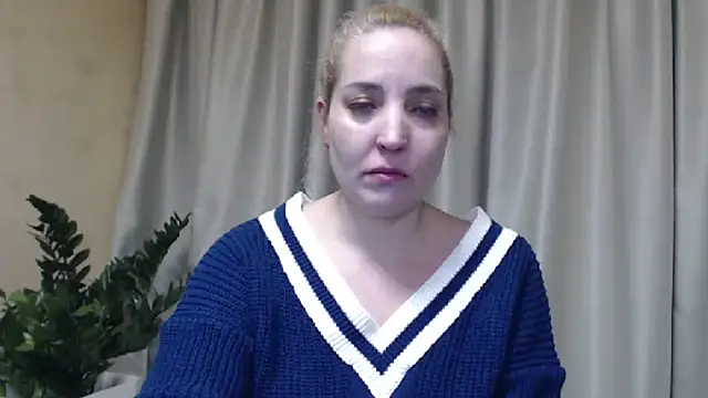 Snapshot of sweetpussy chatting on February 19, 2025, 5:27 pm sweetpussy online show from February 19, 2025, 5:27 pm