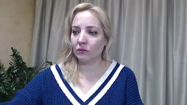 Snapshot of sweetpussy chatting on November 6, 2025, 5:50 pm sweetpussy online show from November 6, 2025, 5:50 pm