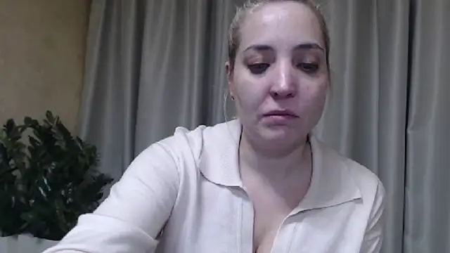 sweetpussy online show from March 5, 2026, 6:37 pm