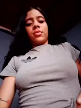 Vaness hot online show from April 6, 2026, 8:54 pm