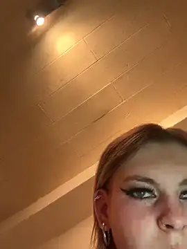 Milly-Kiss online show from April 22, 2026, 8:26 pm