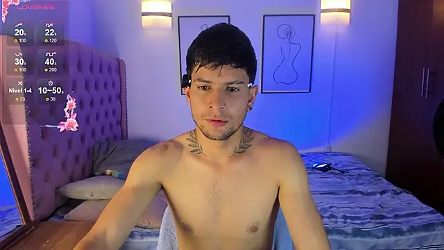 vaalentiino online show from March 18, 2026, 6:42 pm