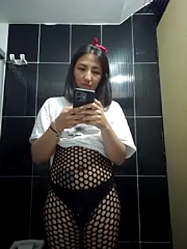 SabrinaLu  online show from February 21, 2026, 9:17 pm