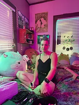 Snapshot of rosiebuddy chatting on February 8, 2026, 10:40 pm rosiebuddy online show from February 8, 2026, 10:40 pm