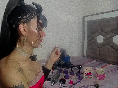 michaeldissts online show from December 18, 2025, 9:07 pm