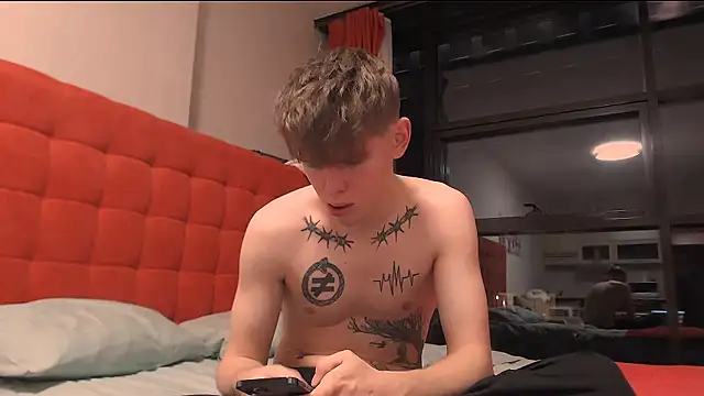 Snapshot of Fredd_Xanders chatting on January 13, 2026, 5:33 am Fredd Xanders online show from January 13, 2026, 5:33 am