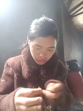 Snapshot of mon-monk chatting on December 18, 2025, 2:38 am mon-monk online show from December 18, 2025, 2:38 am