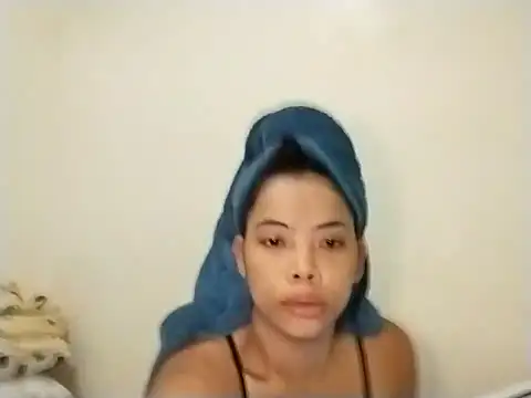 Snapshot of Cinpussie89 chatting on February 18, 2026, 7:17 am Cinpussie89 online show from February 18, 2026, 7:17 am