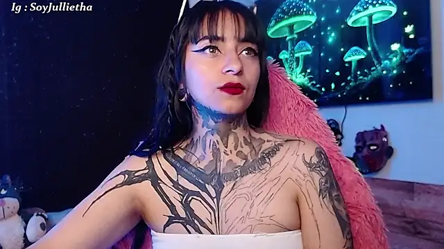 Julls420  online show from January 31, 2026, 11:25 pm