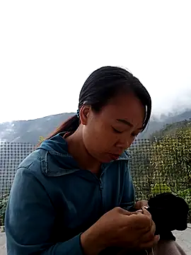 anna-can online show from March 10, 2026, 3:32 am