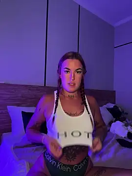 savana xo online show from February 7, 2026, 5:26 am