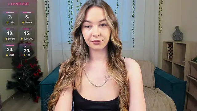 Snapshot of LunaCurly_ chatting on January 6, 2026, 11:25 am LunaCurly online show from January 6, 2026, 11:25 am