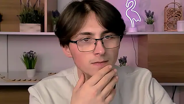 azen rush online show from December 15, 2025, 7:20 pm