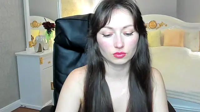 RosiAlina online show from May 11, 2026, 6:37 am