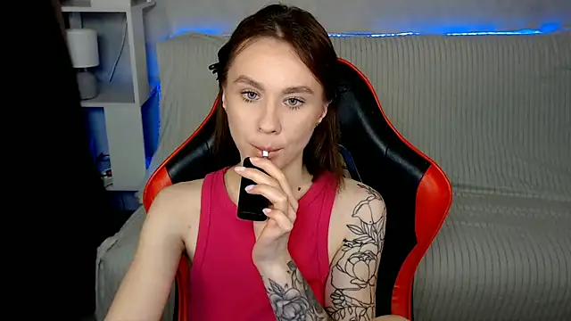 Snapshot of MiaBun1 chatting on January 9, 2026, 12:45 pm MiaBun1 online show from January 9, 2026, 12:45 pm