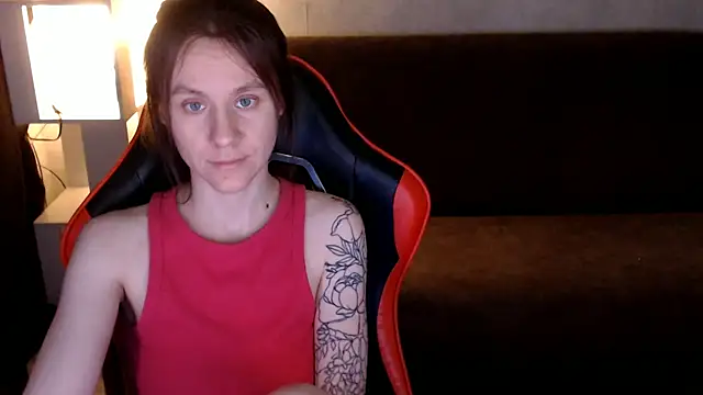 Snapshot of MiaBun1 chatting on December 20, 2025, 1:14 pm MiaBun1 online show from December 20, 2025, 1:14 pm