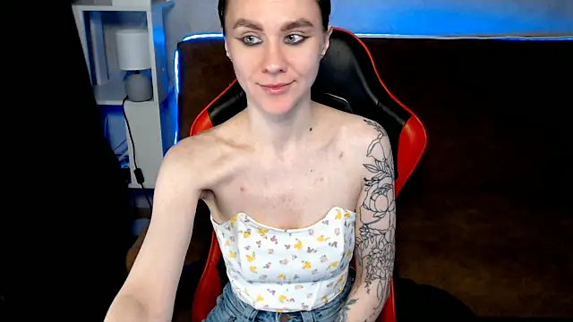 Snapshot of MiaBun1 chatting on January 6, 2026, 3:38 pm MiaBun1 online show from January 6, 2026, 3:38 pm