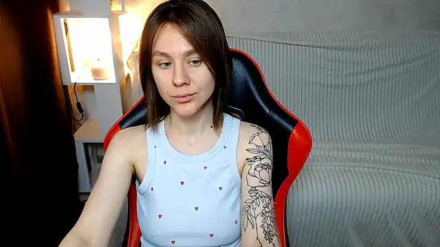 Snapshot of MiaBun1 chatting on December 23, 2025, 3:06 am MiaBun1 online show from December 23, 2025, 3:06 am