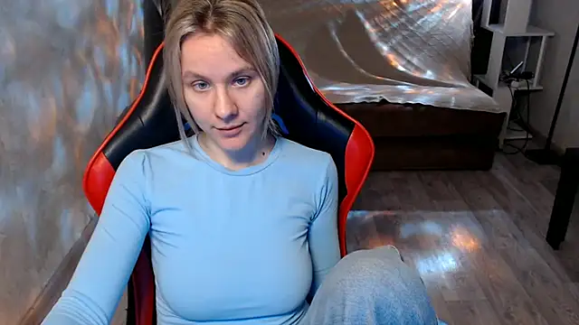 MiaBun1 online show from April 3, 2026, 2:51 am