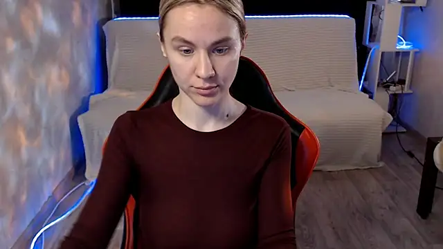 MiaBun1 online show from April 13, 2026, 3:21 am