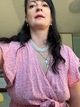 CherryCherry03 online show from April 5, 2026, 10:11 am