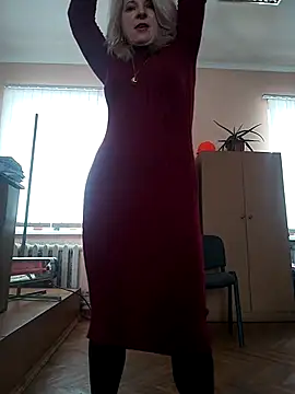 Snapshot of AhlyssaLove1155 chatting on February 4, 2026, 9:48 am AhlyssaLove1155 online show from February 4, 2026, 9:48 am