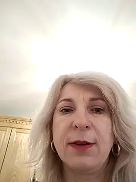 Snapshot of AhlyssaLove1155 chatting on February 17, 2026, 3:42 pm AhlyssaLove1155 online show from February 17, 2026, 3:42 pm