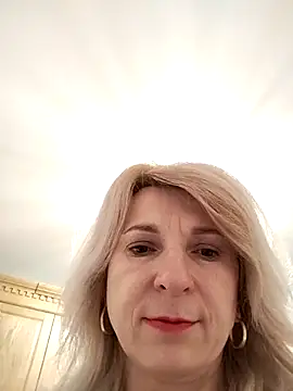 Snapshot of AhlyssaLove1155 chatting on February 19, 2026, 3:42 pm AhlyssaLove1155 online show from February 19, 2026, 3:42 pm