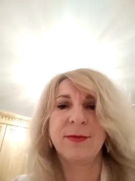 AhlyssaLove1155 online show from March 11, 2026, 5:40 pm