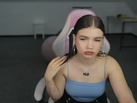 Hanna nana online show from April 4, 2026, 10:11 am