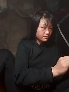 hinata-xx online show from December 20, 2025, 3:48 pm