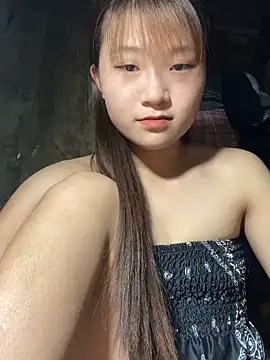 hinata-xx online show from April 6, 2026, 9:54 am