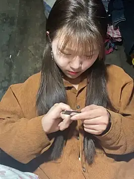 hinata-xx online show from February 16, 2026, 5:17 am