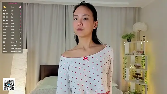 FreedaKulow online show from February 18, 2026, 7:10 pm