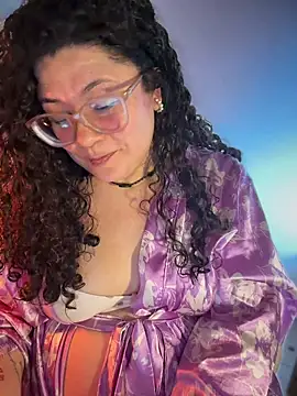 Snapshot of VanesssaMilf_ chatting on June 26, 2026, 3:12 am VanesssaMilf online show from June 26, 2026, 3:12 am