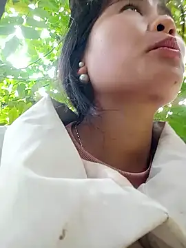 Him MountainGirl online show from January 7, 2026, 2:05 am