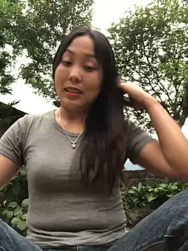 Snapshot of bae-asian chatting on April 30, 2026, 10:33 am bae-asian online show from April 30, 2026, 10:33 am