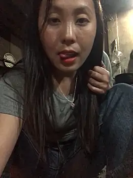 Snapshot of bae-asian chatting on May 1, 2026, 10:31 am bae-asian online show from May 1, 2026, 10:31 am