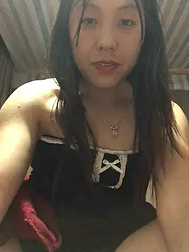 Snapshot of bae-asian chatting on May 2, 2026, 10:42 am bae-asian online show from May 2, 2026, 10:42 am