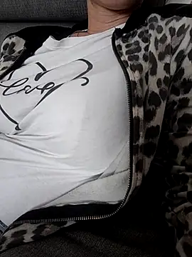 LaNenaWendy online show from April 24, 2026, 10:50 am