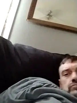 badgirlandjunior69 online show from January 10, 2026, 8:37 pm