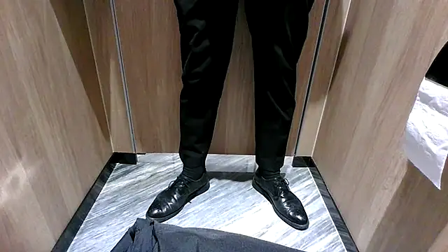 kimze7 online show from January 19, 2026, 8:18 am