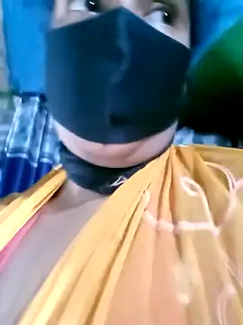 Snapshot of porimoi_505 chatting on February 24, 2026, 4:52 pm porimoi 505 online show from February 24, 2026, 4:52 pm